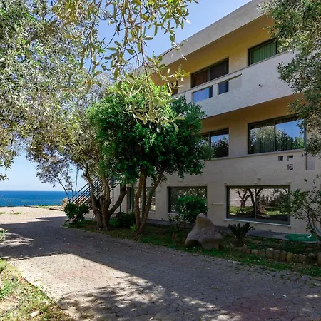 Astra - Beachfront Retreats * Koróni