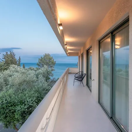 Appartement Astra - Beachfront Retreats