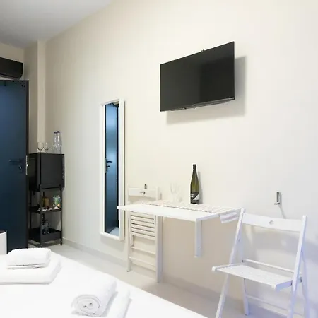 Astra - Beachfront Retreats Apartment Koróni