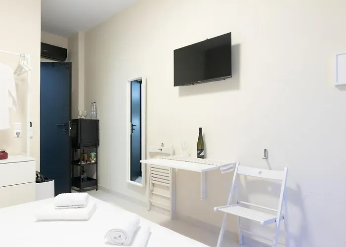 Astra - Beachfront Retreats Lägenhet Koróni
